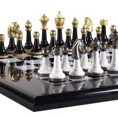 Alternative view of Staunton Design II Set – Gelakt Houten Schaakbord & Schaakspel in Massief Metaal, Zwart-Wit Gelakt
