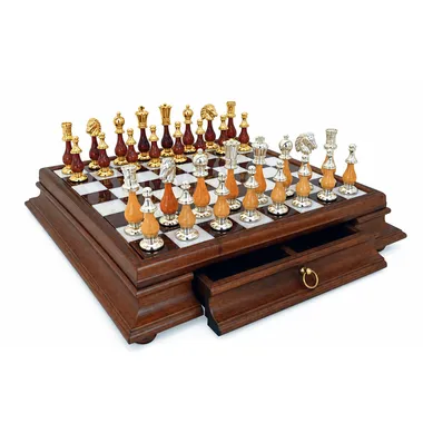Set "Large Oriental" Schaakbord op Voet in Massief Hout en Blad in Albast van Toscane met Opbergruimte & Schaakspel in Hout en Verguld en Verzilverd Messing