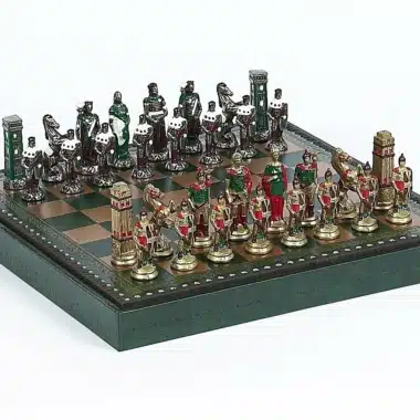 Set Romeinen vs Barbaren: Schaakbord in Kunstleer & Handbeschilderd Metalen Schaakspel