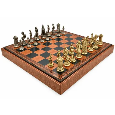 Mary Stuart VII set, schaakbord met inlegwerk en gouden en zilveren metalen stukken