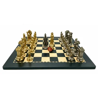 Mary Stuart X set, koning en dame tegenover elkaar in het midden van het bord