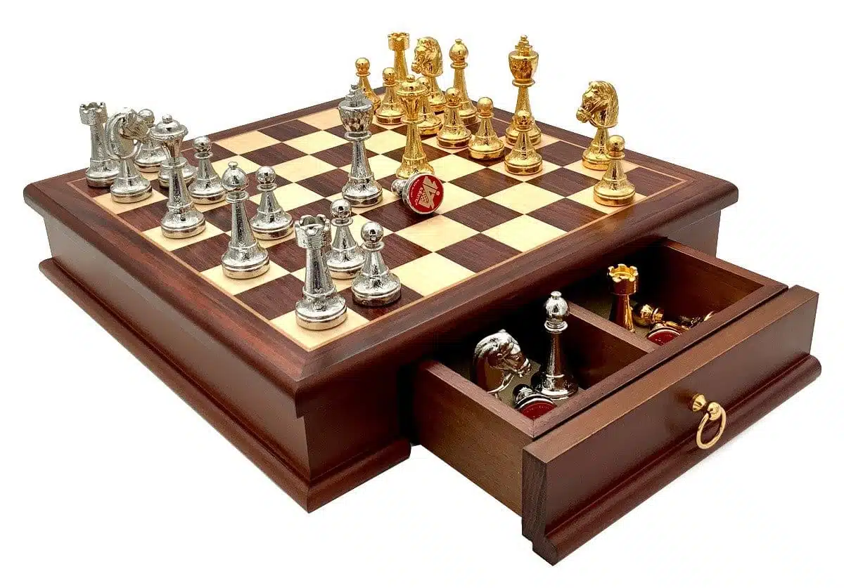 Set Classic Flower 3 Schaakbord met Opbergla in Hout en Schaakspel in Metaal met Goud- en Zilverplating - Afbeelding 2