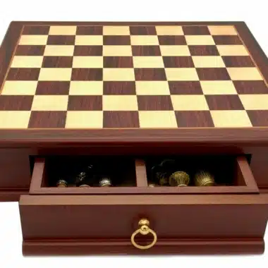 Alternative view of Staunton Mix III Schaakset met Schaakbord van Mahonie- en Esdoornhout met Opbergvak & Schaakspel van Massief Metaal