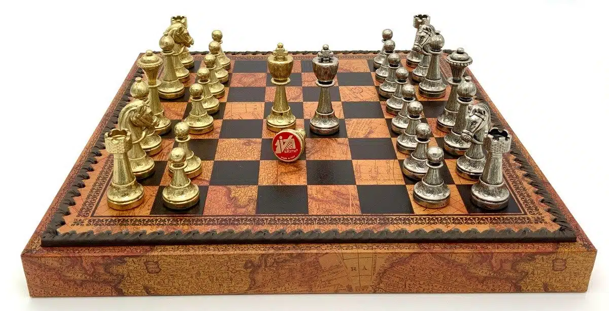 Staunton Mix VI Set met Bruin Schaakbord met Opbergruimte en Metalen Schaakstukken - Afbeelding 3