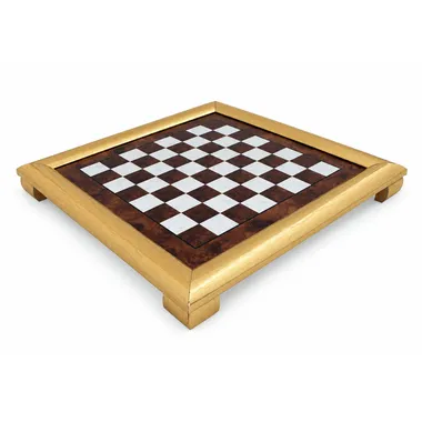 Schaakbord van iepen- en heidehout met gouden rand, totaalaanzicht