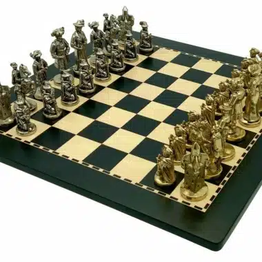 Set Lanzichenecchi III Houten Schaakbord en Metalen Schaakspel