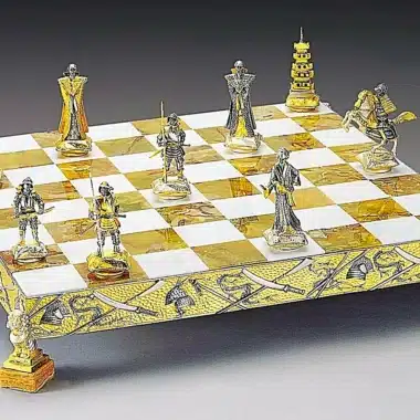 Ensemble "Samourai Bataille de Nagashino" Echiquier et Jeu d'Echecs en Bronze, Onyx et Or 24 Carats