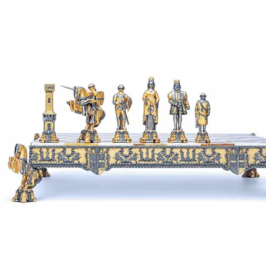 Set "Koning Arthur en Guinevere" Schaakbord en Schaakspel in Brons, Onyx en 24-Karaats Goud