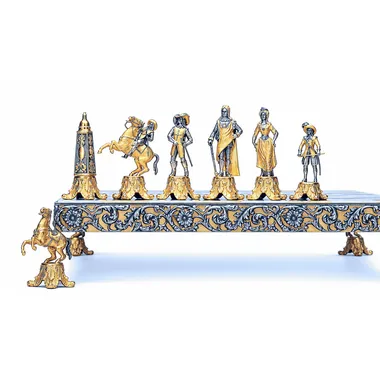 Set "Lodewijk XIV de Zonnekoning II" Schaakbord en Schaakspel in Brons, Onyx en 24-Karaats Goud
