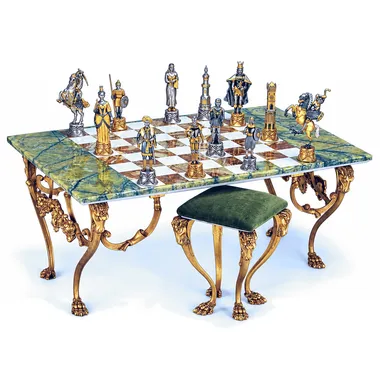 Set XL "Karel de Grote Koning der Karolingers vs Moren van Spanje" Rechthoekige Schaaktafel en Schaakspel in Brons, Onyx en 24-Karaats Goud