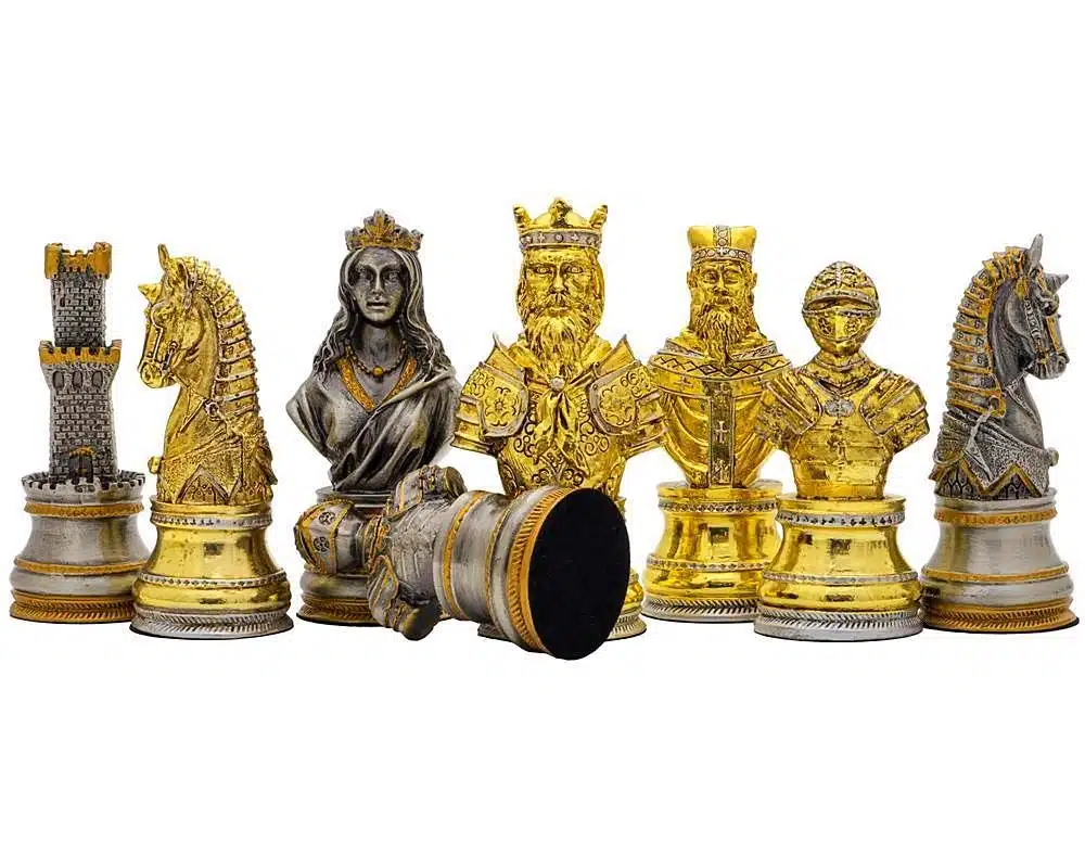 Luxueuze Set Middeleeuws Buste Schaakbord van Iepen- en Heidehout & Schaakspel in Massief Tin Verguld met Goud en Zilver - Afbeelding 3