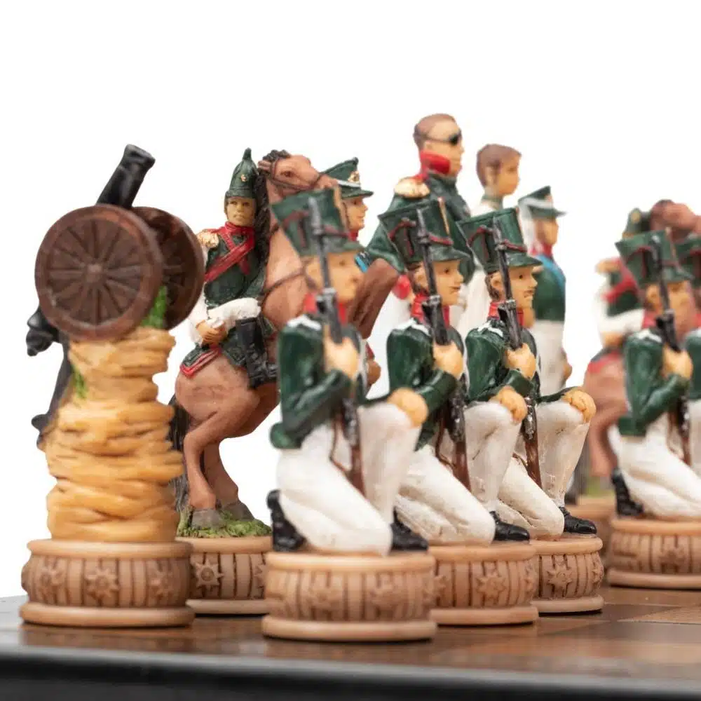 Napoleon Russische Veldtocht II Set Schaakspel in Kunsthars en Kunstleren Schaakbord Zwart - Afbeelding 2