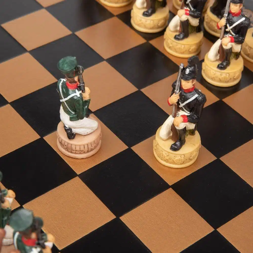 Napoleon Russische Veldtocht II Set Schaakspel in Kunsthars en Kunstleren Schaakbord Zwart - Afbeelding 10
