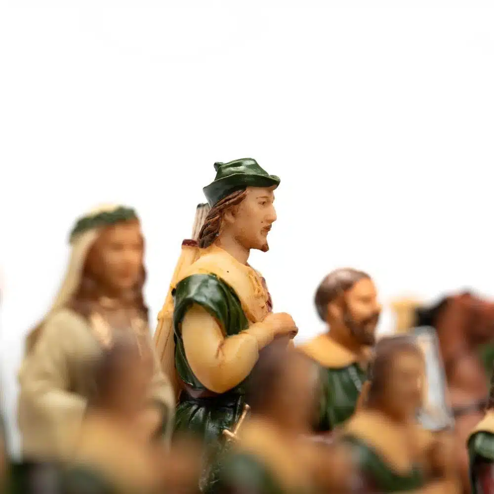 Set Robin Hood Schaakbord in Kunstleer & Handgeschilderd Schaakspel in Hars - Afbeelding 9