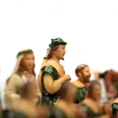 Robin Hood-stukken in beschilderde hars, detail van boogschutters en dame