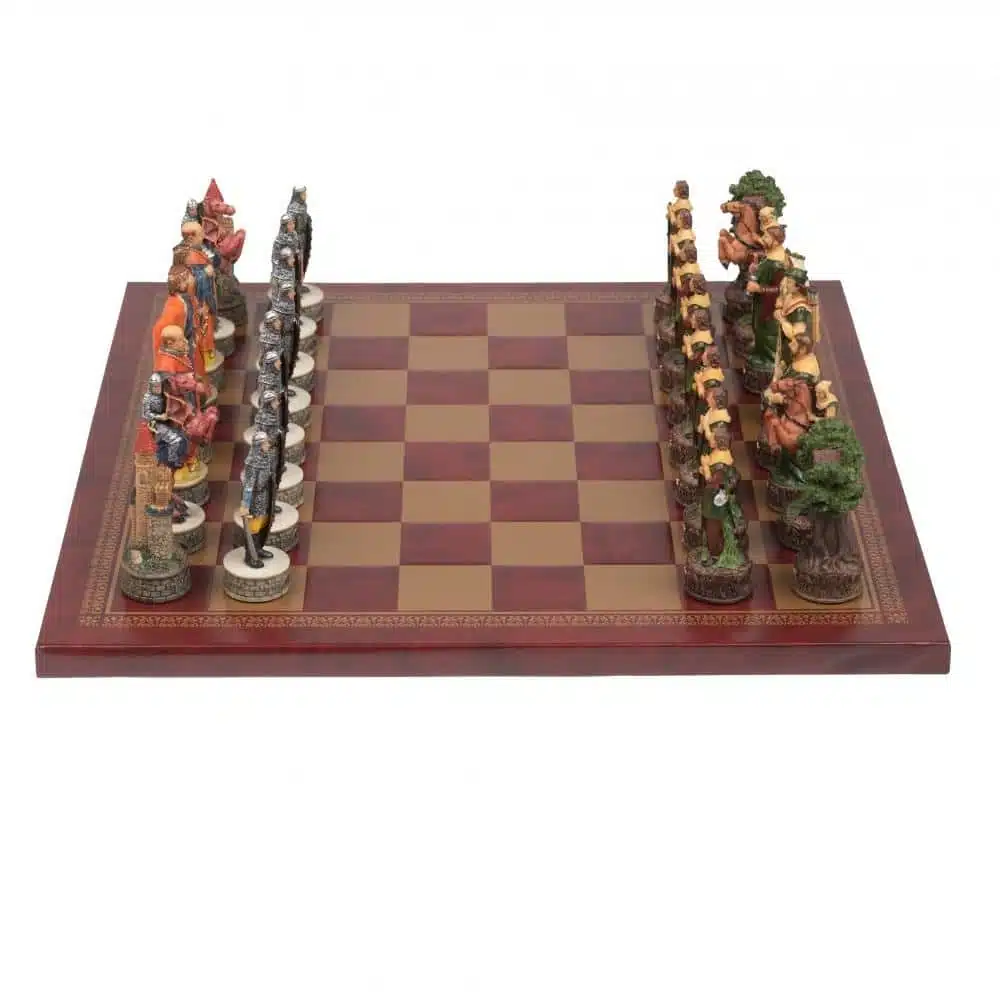Set Robin Hood Schaakbord in Kunstleer & Handgeschilderd Schaakspel in Hars - Afbeelding 2