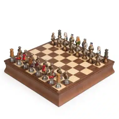 Ensemble complet Buste Médiéval III avec échiquier en érable et noyer sur coffret