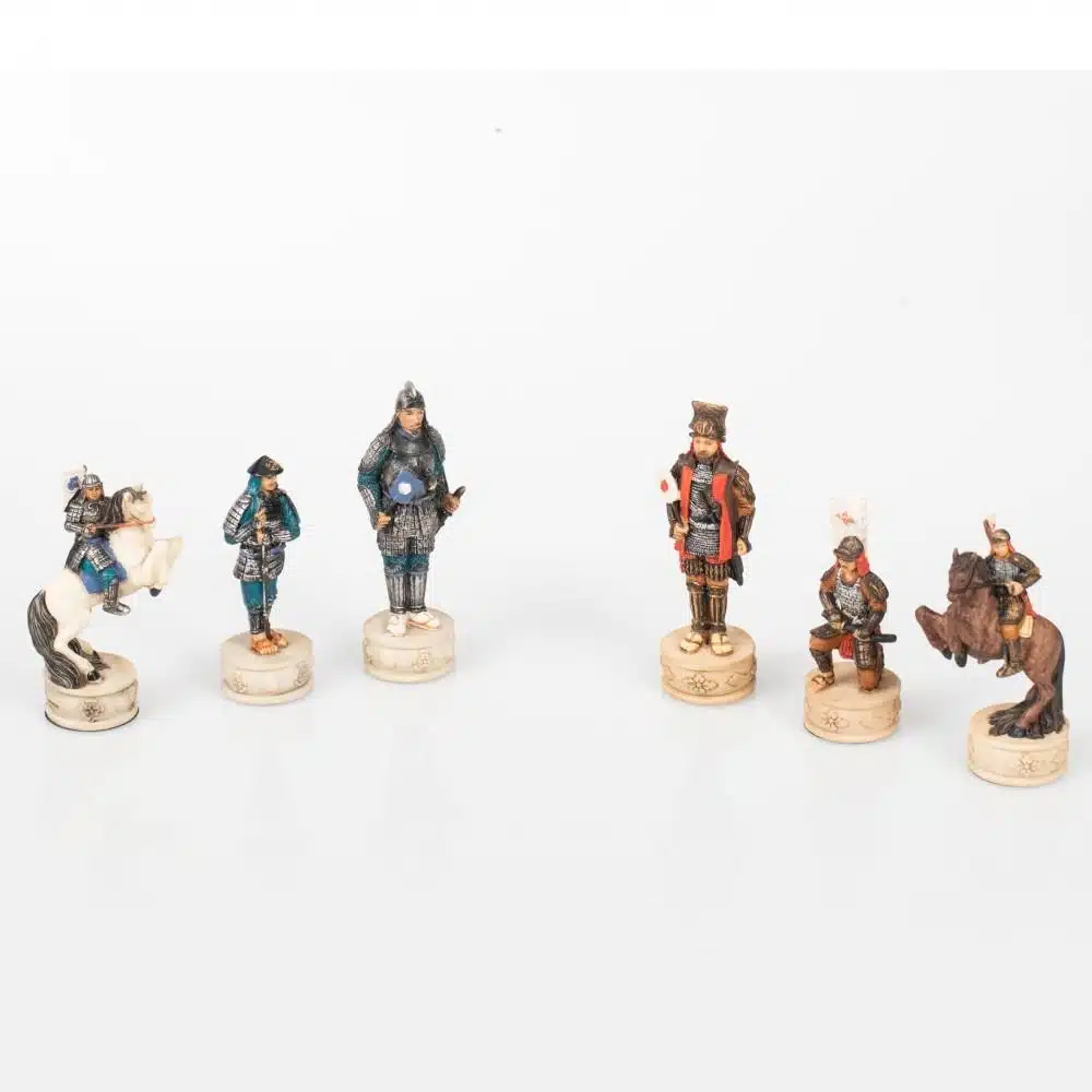 Samurai Set Schaakbord Opbergkist in Kunstleer en Handbeschilderd Schaakspel van Hars - Afbeelding 8