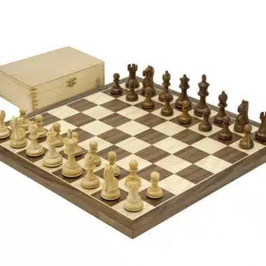 Set Fierce Knight Bruin Schaakbord van Notenhout en Esdoornhout, Schaakspel van Rozenhout en Opbergkist van Buxushout