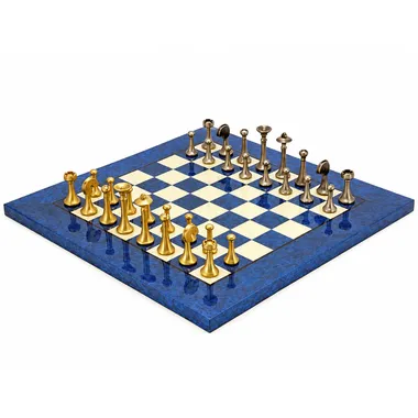 Compleet schaakspel met blauw esdoornbord en massief messing stukken