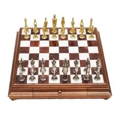 Alternative view of Set Florentine Renaissance III met Schaakbord op Voet en Opbergla