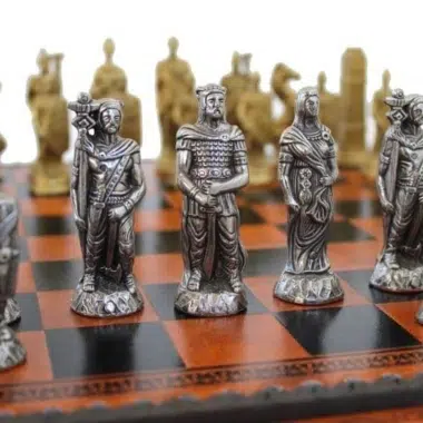 Alternative view of Set Romeinen vs Barbaren VII Schaakbord in Kunstleer met Opbergruimte en Metalen Figuren