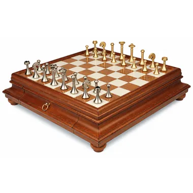 Compleet schaakspel met houten en albast bord, opbergkist met lade