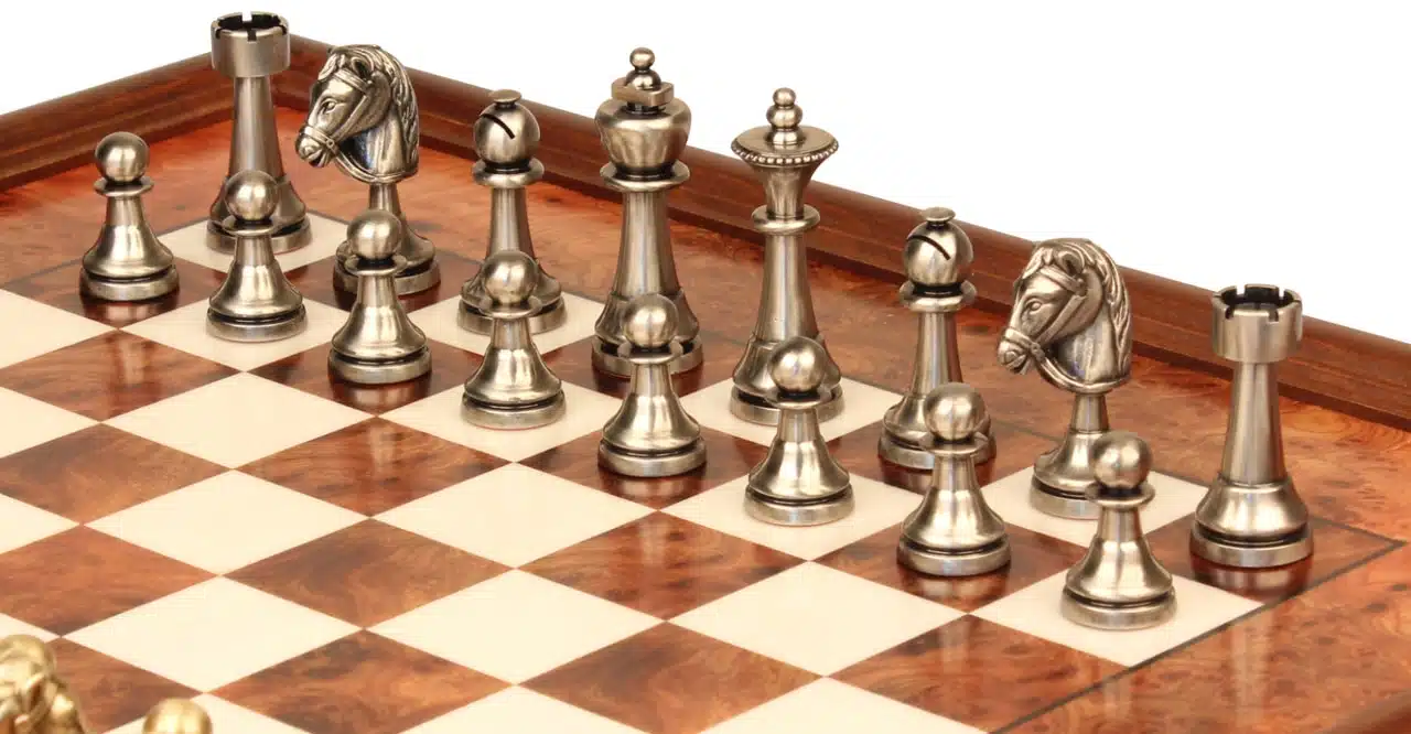 Jeu d'Échecs Staunton - Échiquier en bois de Bruyère et Bois d'Orme avec tiroir & Pièces en laiton massif