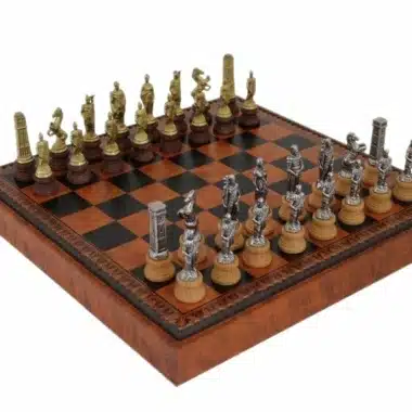 Schaakspel Romeinen vs Barbaren - Schaakbord, Damspel en Backgammon in Bruin/Zwart Kunstleer met Opbergruimte & Schaakstukken in Metaal en Hout