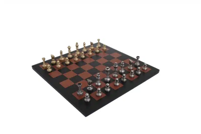 Klein Modern Schaakspel in Ambachtelijk Messing & Schaakbord in Echt Leer