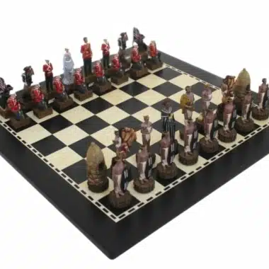 Schaakspel Britten VS Zoeloes - Houten Schaakbord & Handgeschilderde Schaakstukken van Resin