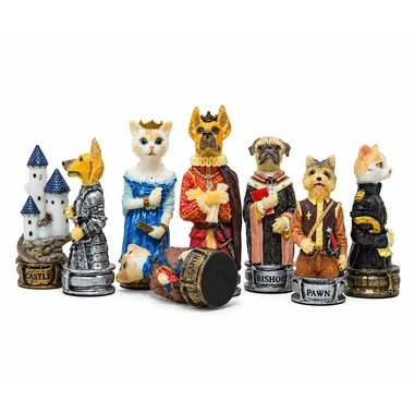 Hars schaakstukken met honden en katten op een rij, detail van de figuren