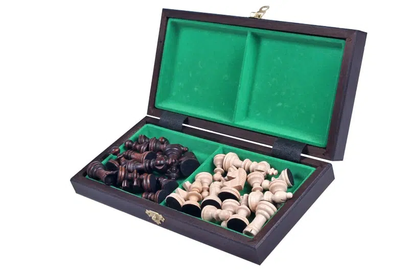 Kleine houten schaakstukken en opvouwbaar alfanumeriek houten schaakbord - Afbeelding 2