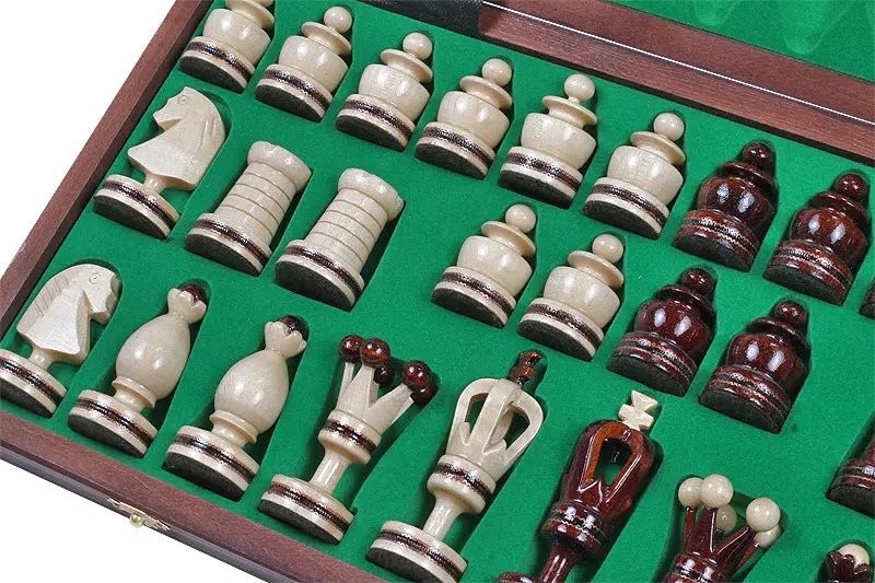 Opvouwbaar Schaakbord en Houten Schaakstukken - Afbeelding 9