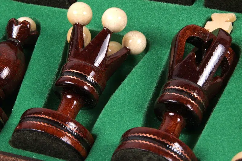 Opvouwbaar Schaakbord en Houten Schaakstukken - Afbeelding 8