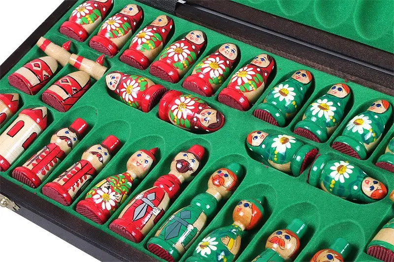 Houten Schaakspel voor Kinderen Babushka Russische Poppen Groen - Afbeelding 5