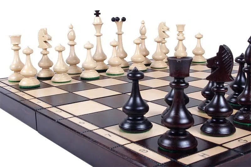 Groot Opvouwbaar Schaakbord en Decoratieve Houten Schaakstukken met Opbergruimte - Afbeelding 7