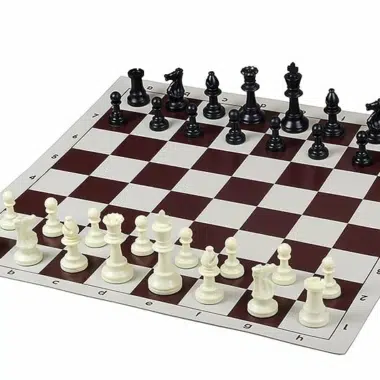 Alternative view of Rol-schaakbord met opbergtas, plastic schaakstukken en schaakklok