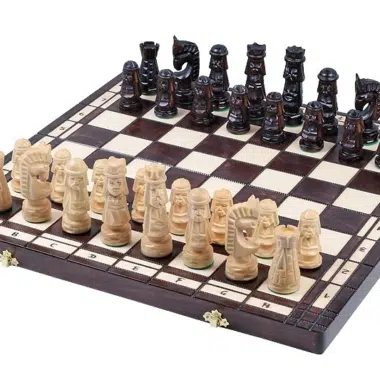 Handgesneden Houten Schaakspel met Opvouwbaar Schaakbord met Opbergruimte