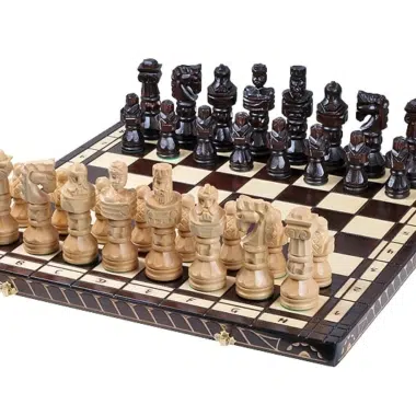 Schaakspel Gladiator in Gesneden Hout met Opvouwbaar Houten Schaakbord