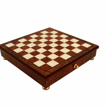Alternative view of Schaakbord op Voet van Iepenhout en Heidehout met Opbergla