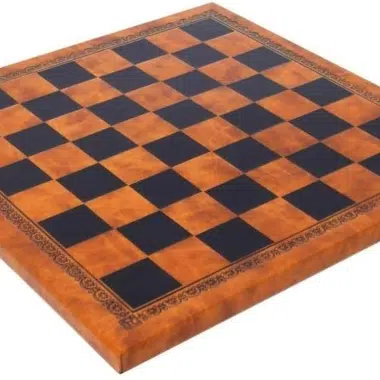 Alternative view of Schaakset Kruisvaarders VS Saracenen met Schaakbord in Kunstleer
