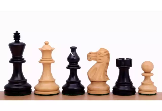 Pièces d'Échecs Style Staunton en Bois de Buis et Ébonisé