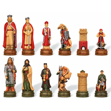 Camelot-schaakstukken: koningen, bisschoppen, ridders en torens handbeschilderd