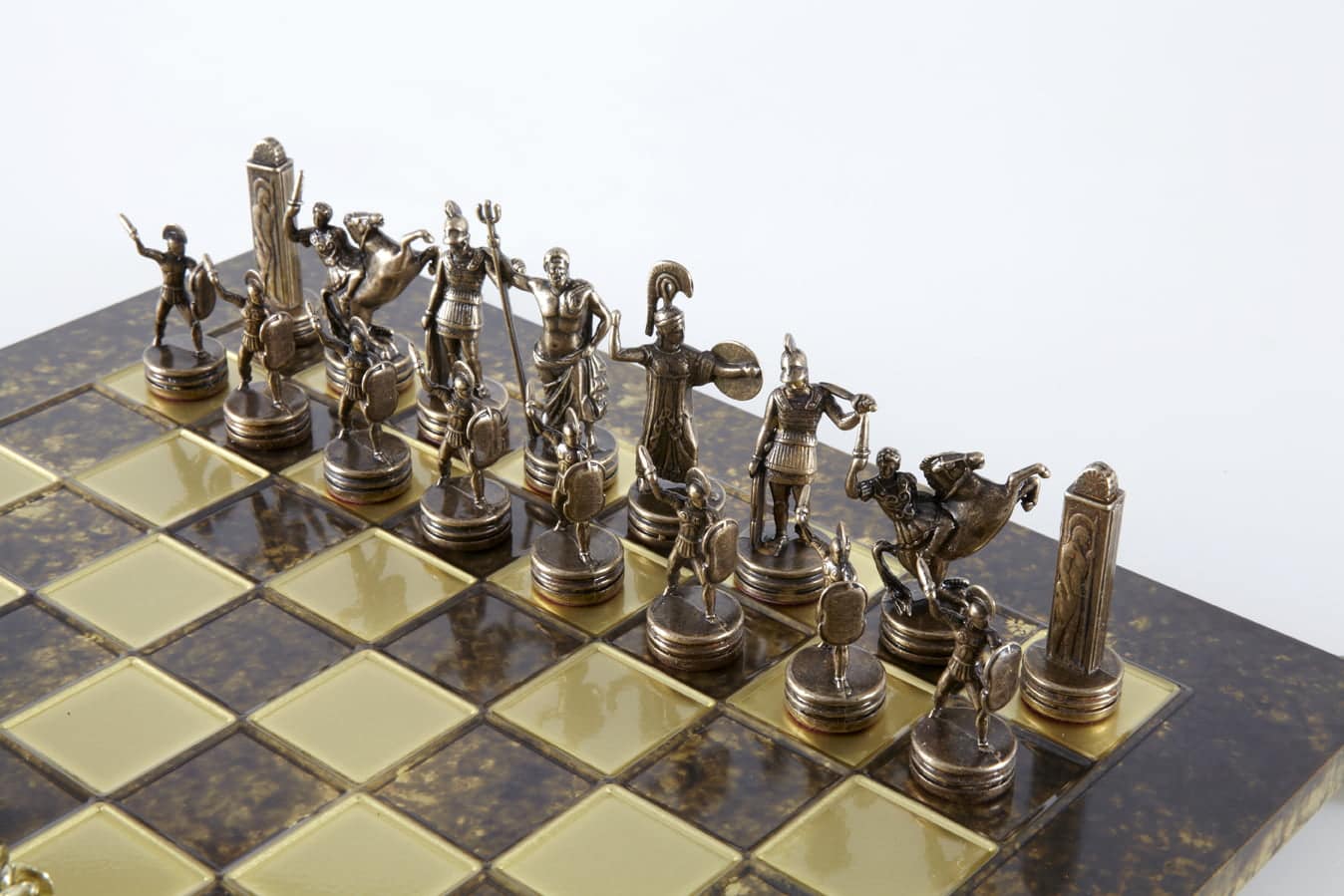 Schaakspel Griekse Mythologie met Goud & Bruine Stukken - Metalen Schaakbord 36 x 36 cm - Afbeelding 3