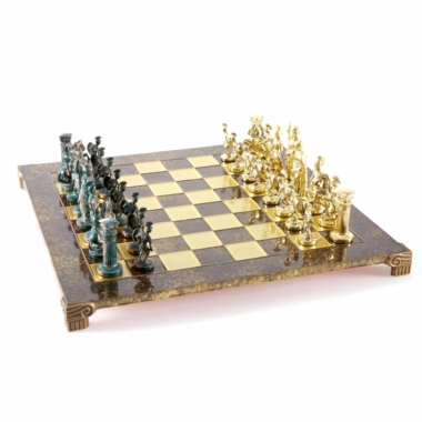 Alternative view of Grieks-Romeins Schaakspel - Groene en Gouden Stukken met Metalen Speelbord