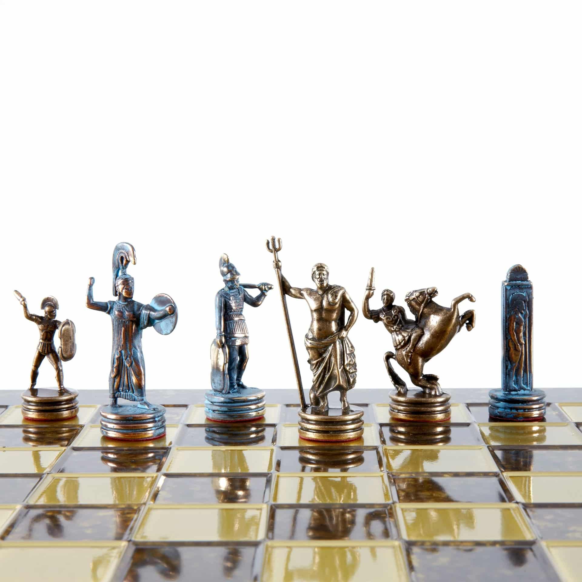 Schaakset Griekse Mythologie in Metaal – Bronzen en Blauwe Stukken met Metalen Schaakbord - Afbeelding 5