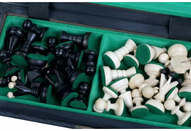 Petit Ensemble de Jeu d’Echecs Pliable en Bois Noir et Ivoire 30 x 30 cm