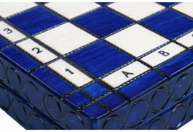 Petit Jeu d’Echecs en Bois Royal Bleu et Ivoire Pliant 30 x 30 cm