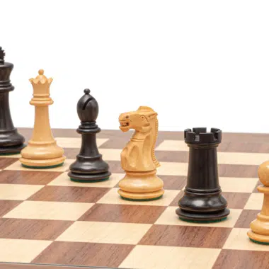 Ensemble d’échecs Warwick Grand Noir et Noyer